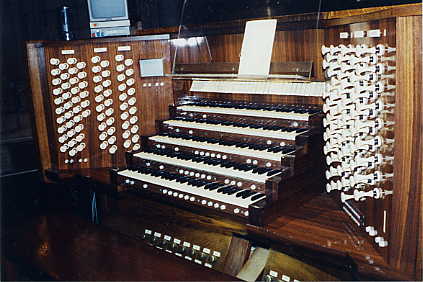http://www.entretemps.asso.fr/Nicolas/Orgue.NDP/orgue.NDP.jpg